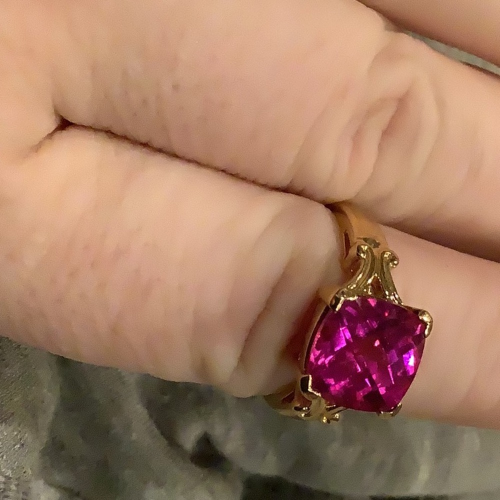 Candy Pink Stone Cocktail Ring - Picture 2 of 3